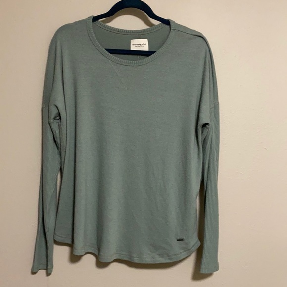 Abercrombie & Fitch Tops - Abercrombie and Fitch top